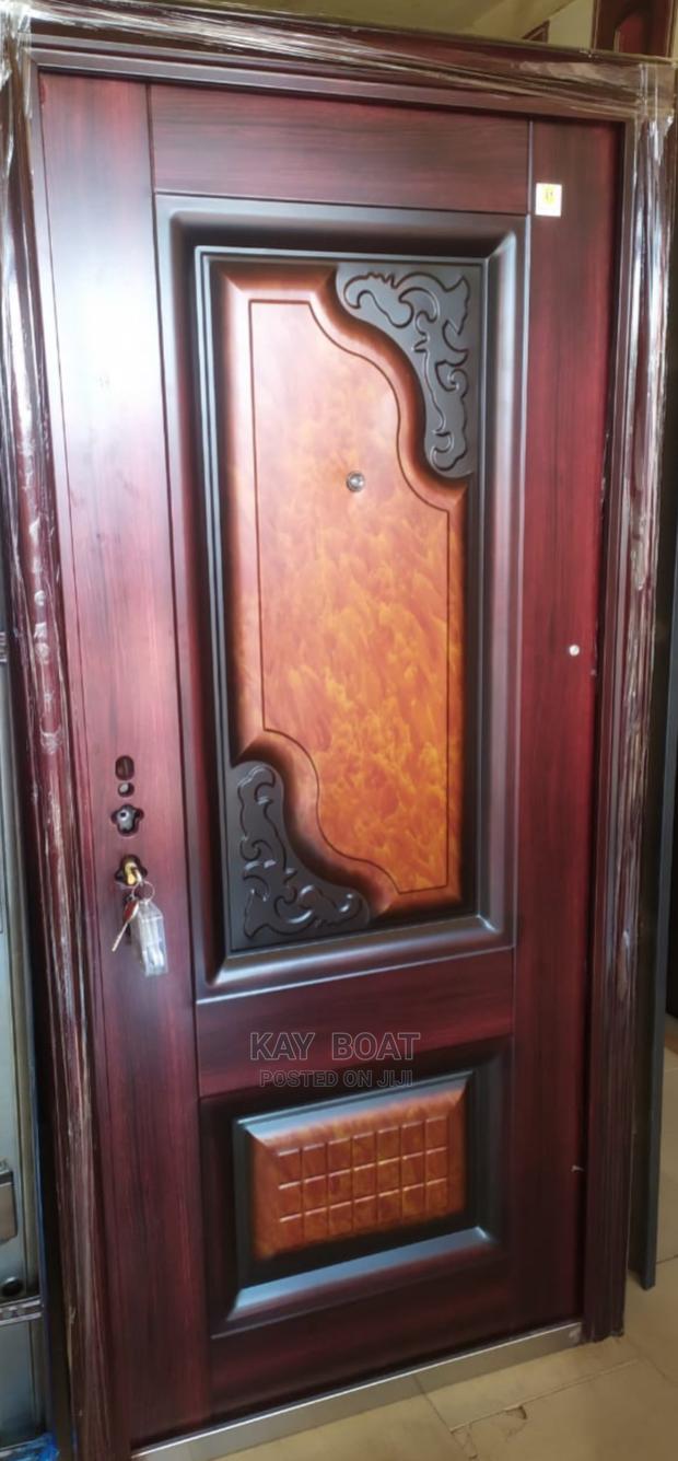Solid Door With All Accessories Available · Photo 1