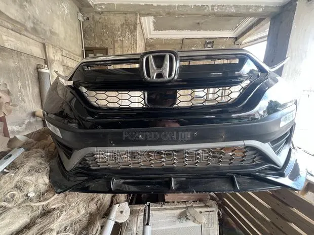 CRV 2021 Front Bumper Complete With LED Fog Lights · Photo 1