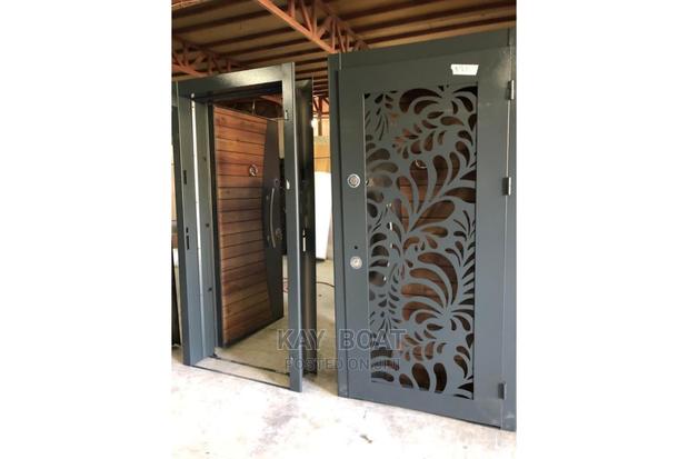 Burglarproof Door Available · Photo 1