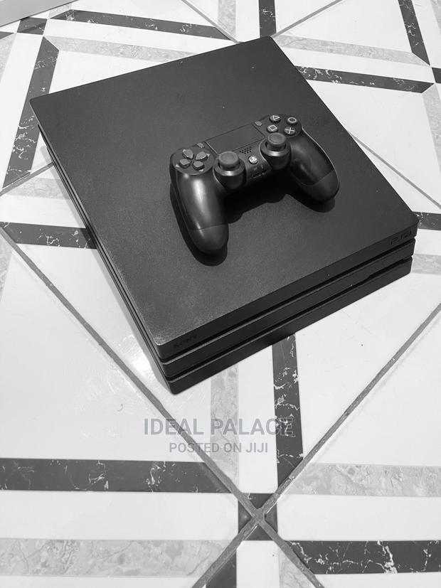 UK Used Playstation 4 Pro · Photo 4