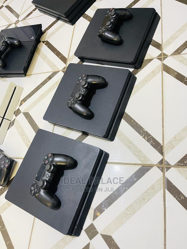 Uk Used Playstation 4 Slim · Photo 1
