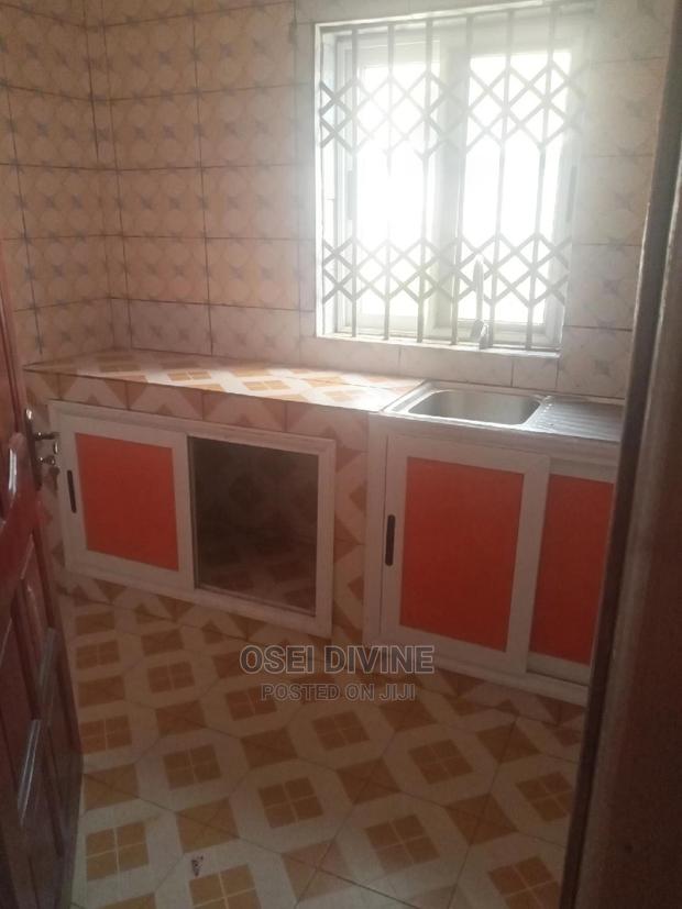 1yr Exe Chamber and Hall S/C Dansoman · Photo 7