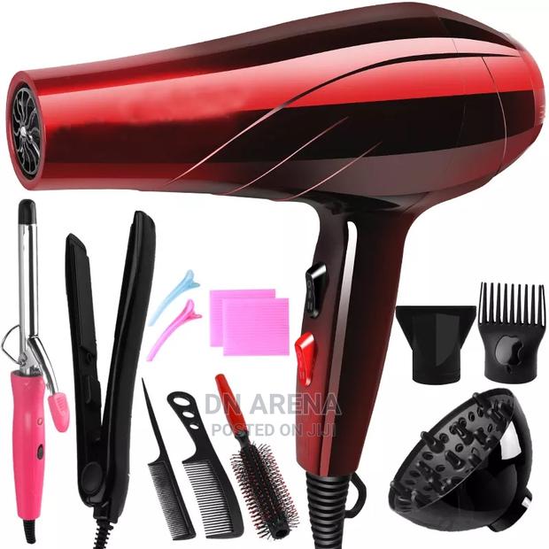 Professional 220v and 1000w Hairdryer · Photo 1