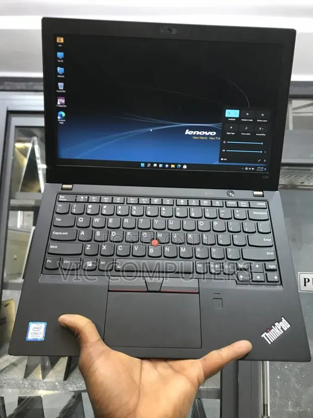 Laptop Lenovo ThinkPad X280 16GB Intel Core i7 SSD 512GB · Photo 1