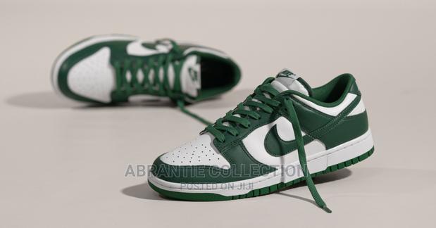 Nike SB Dunk Low Pro Green/White · Photo 3