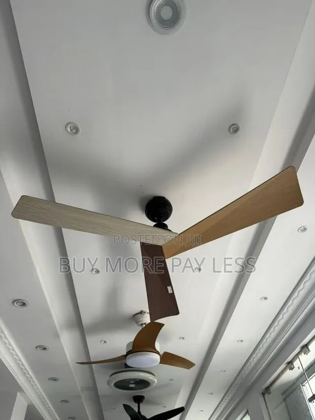 Three-Blade Ceiling Fan · Photo 1