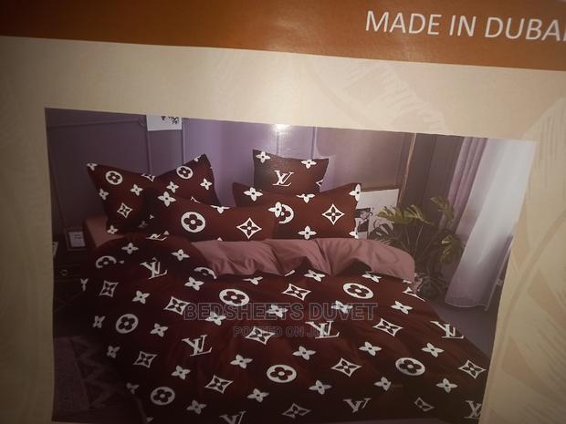 Louis Vuitton Duvet Set · Photo 1