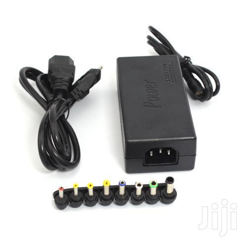 Universal Charger · Photo 2