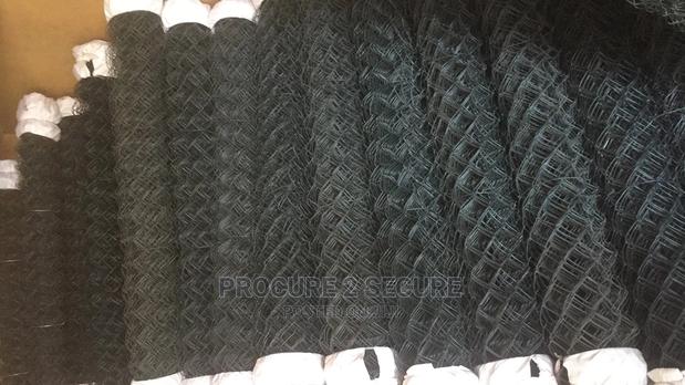 Coated Chainlink Wire Mesh Fence · Photo 4