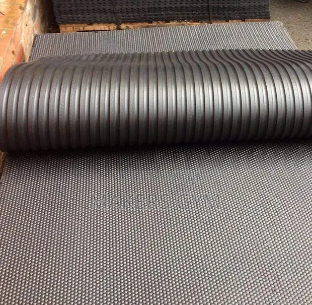 Heavy Duty Large Gym Mat Commercial Flooring 6ftx4ft 8mm Garage Mat · Photo 1