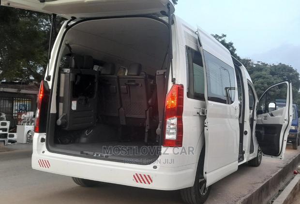 Minivans for Rent for Short or Long Term Rentals in Ghana · Photo 3