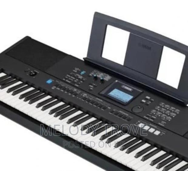 Yamaha Psr-Ew425 76-Key Portable Arranger · Photo 3