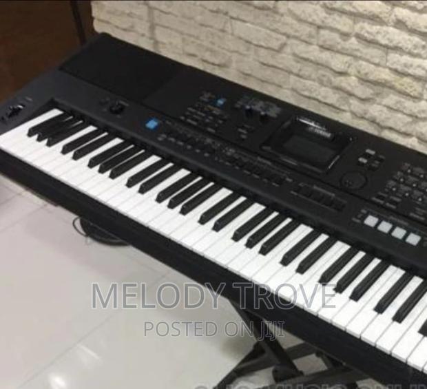 Yamaha Psr-Ew425 76-Key Portable Arranger · Photo 1
