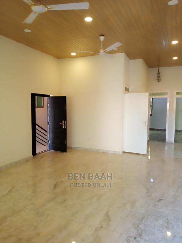 3bdrm Apartment in Ben Properties, Haatso for rent · Photo 6