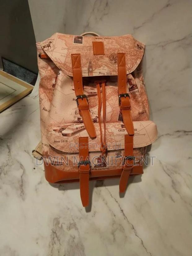 Original Leather Backpack · Photo 5