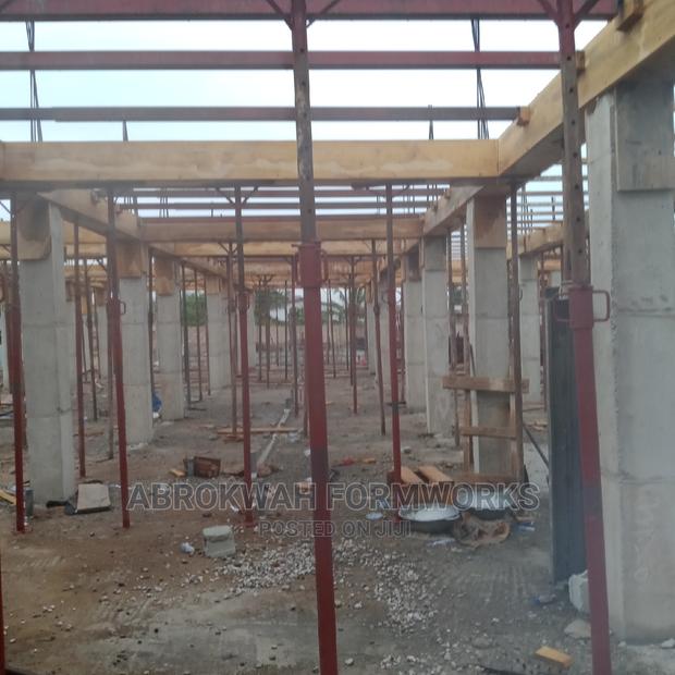 Props/Scaffolds/Bamboo/Metals/Decking /Formwork · Photo 5