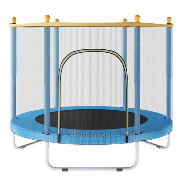 Trampoline · Photo 1