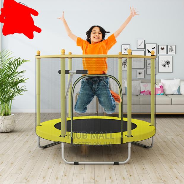 Trampoline · Photo 2