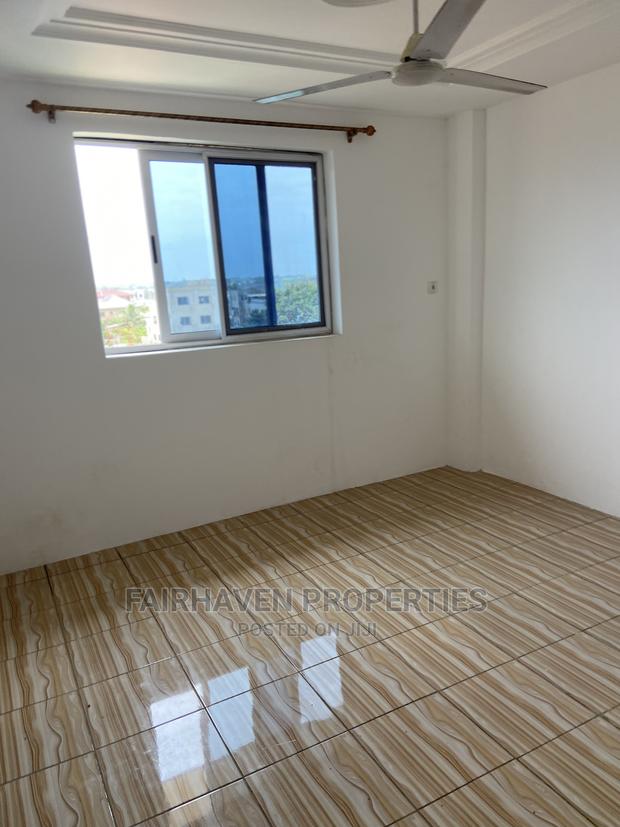 2bdrm Apartment in Tseaddo / Trade Fair, Accra Metropolitan for rent · Photo 3
