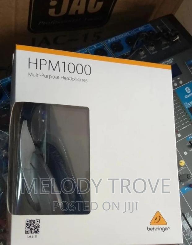 Behringer HPM 1000 · Photo 1