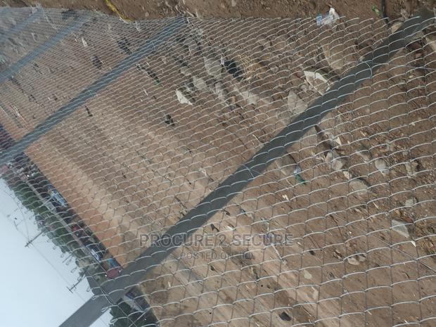 Galvanized Chainlink Wire Mesh Fence · Photo 4