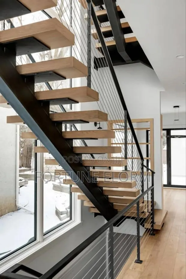 Wooden Cantilever Stairs · Photo 1