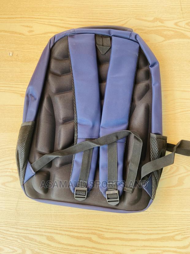 Original Bag at Cool Price · Photo 5