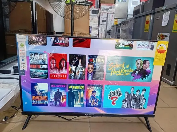 Dolphine Bay 32" Smart Tv, Tv That Runs Smooth Daily Tv32 Smart · Photo 1
