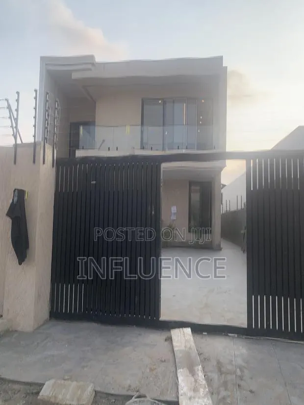 4bdrm House in Lakeside, East Legon for sale · Photo 1