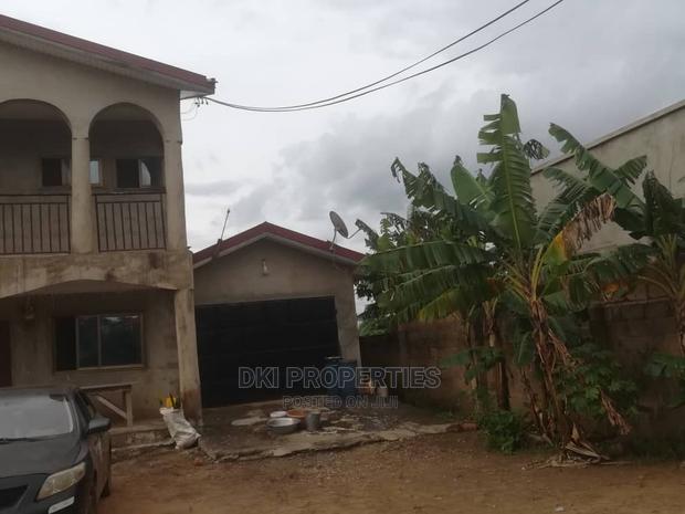 7bdrm House in Dki Properties, Oyibi for Sale · Photo 4