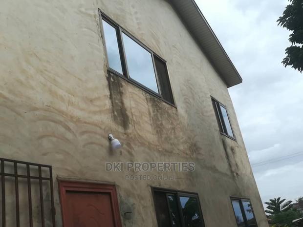 7bdrm House in Dki Properties, Oyibi for Sale · Photo 6