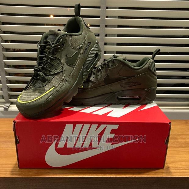 Nike Airmax 90 Surplus Khaki Green · Photo 1