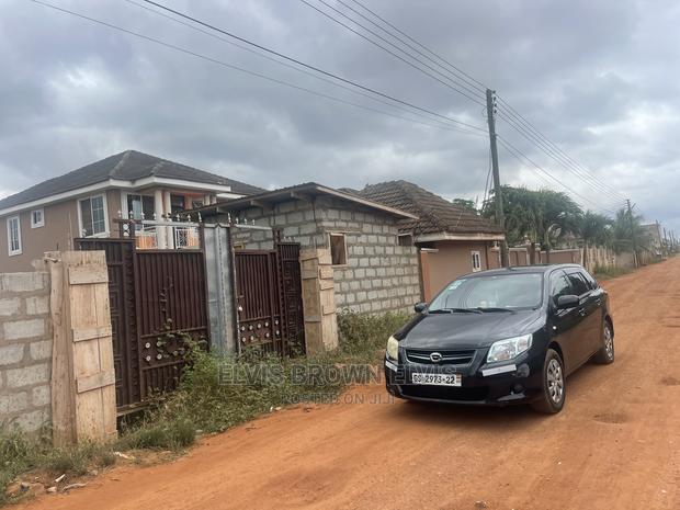Do You Want to Buy One Plot at Ajiriganor Not Far From Road · Photo 1