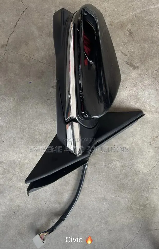 Honda Civic 2017-2021 Touring Mirror With Camera · Photo 1