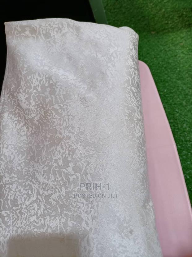 Table Cloths,Other Colours Available · Photo 4