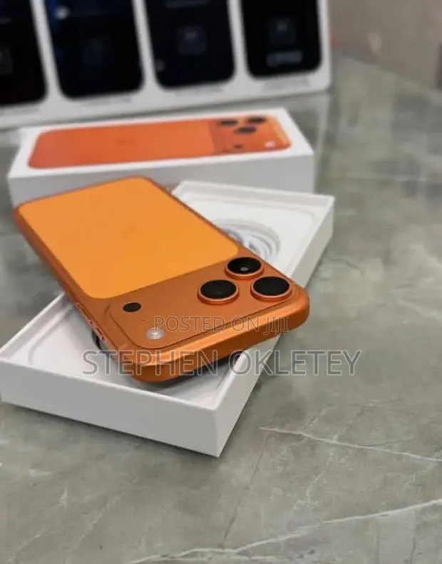 New Apple iPhone 17 Pro Max 256 GB Orange · Photo 1