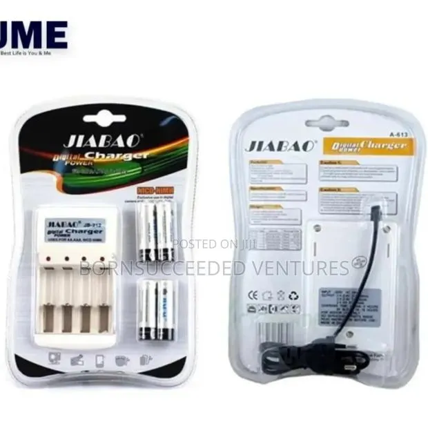 Digital Power Charger With 4pcs Rechargeable Batteries (Aa) · Photo 1