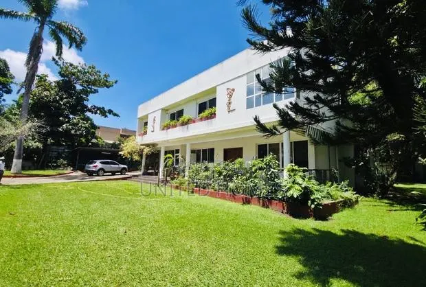6bdrm House in Airport Residential Area for rent · Photo 1