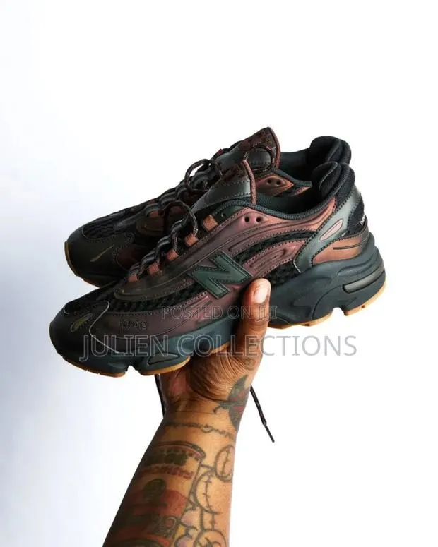 New Balance 1000 Coffee Brown and Black · Photo 1