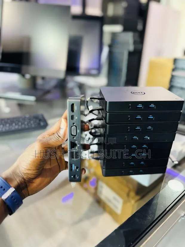 Dell WD15 USB C Dock Station · Photo 3
