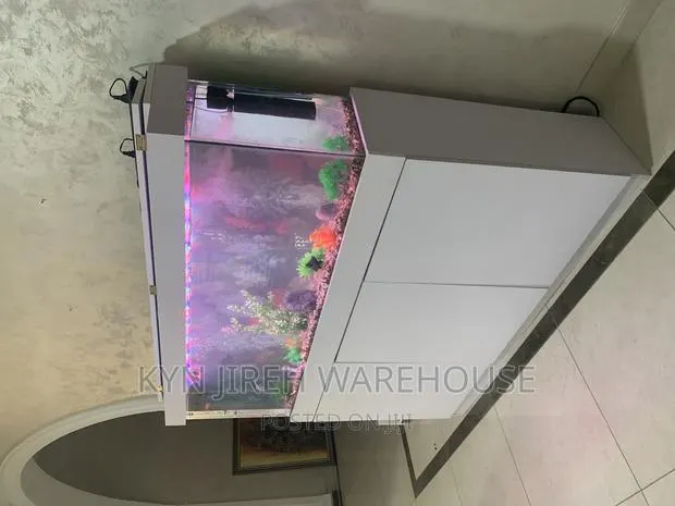 Obibini Aquarium With 15 Fishes · Photo 1