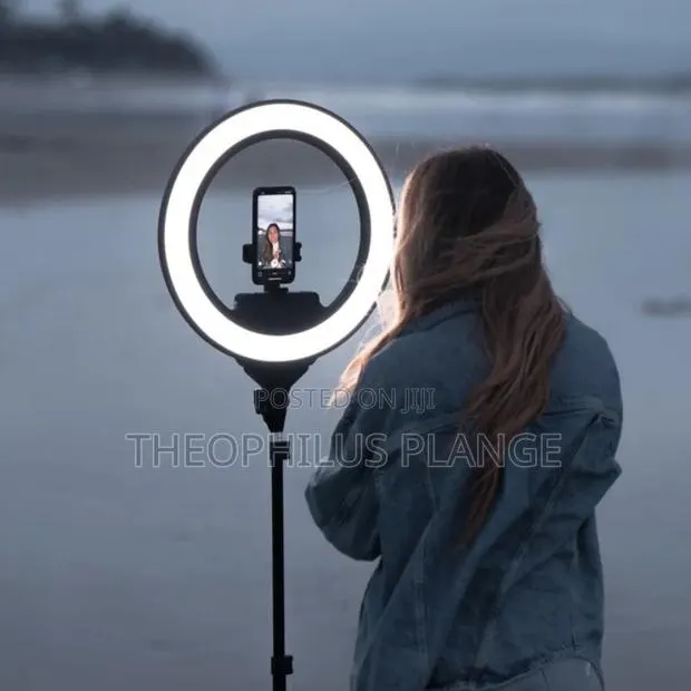 18 Inch Ring Light Super Quality · Photo 1