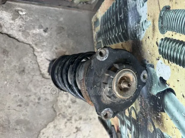 Jeep Compass Front Shocks 2018-2019 · Photo 1