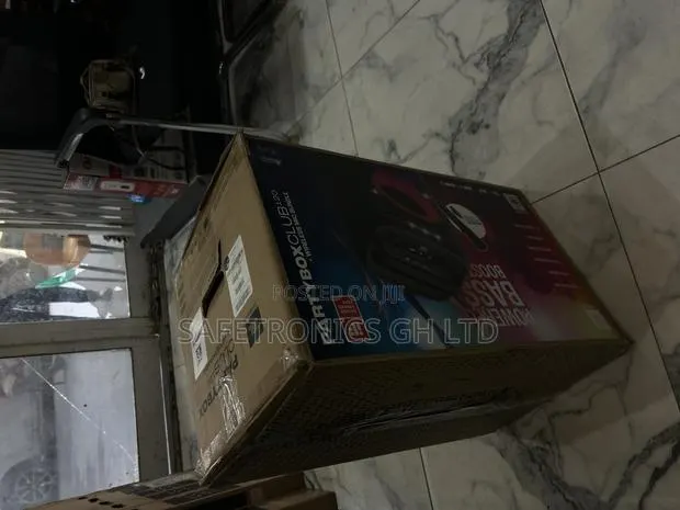 Classic Powerful Bass Boost JBL Party Club 120 Wireless Speaker · Photo 1