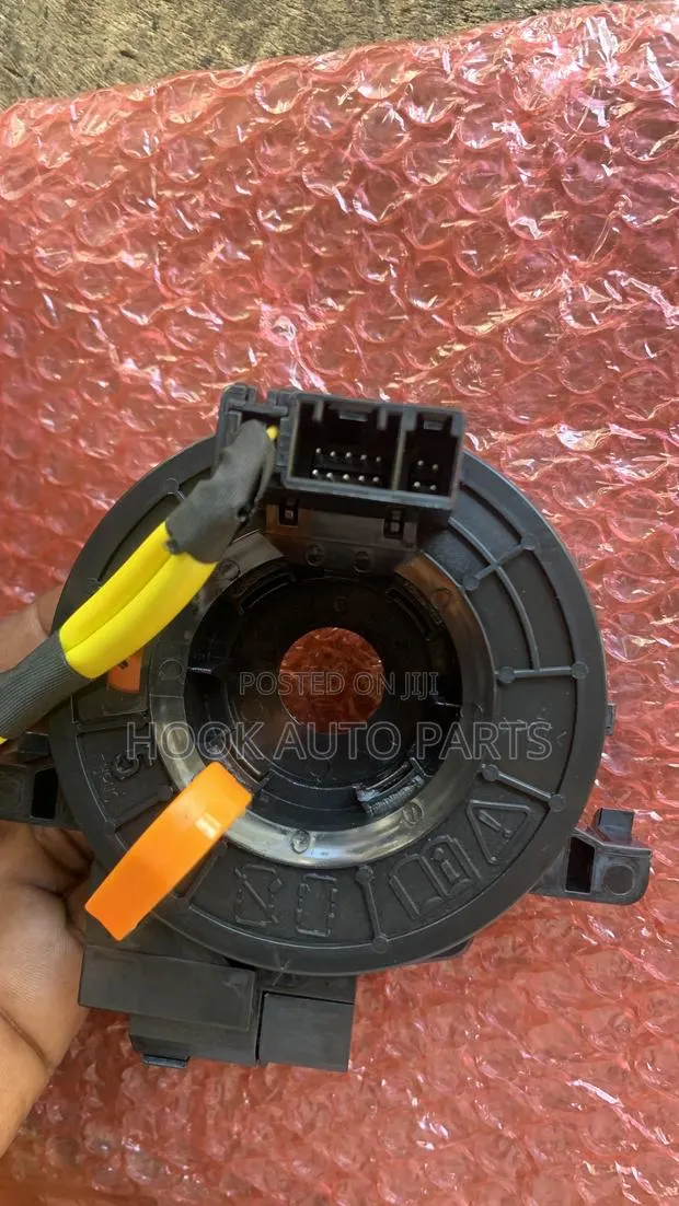 Toyota Corolla, Camry, RAV4, Vitz, Yaris Horn Plate/ Spiral Cable · Photo 1