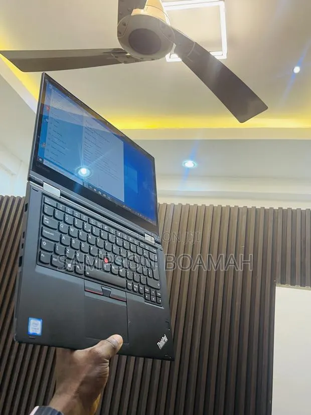 New Laptop Lenovo ThinkPad Yoga 370 8GB Intel Core I5 SSD 256GB · Photo 1