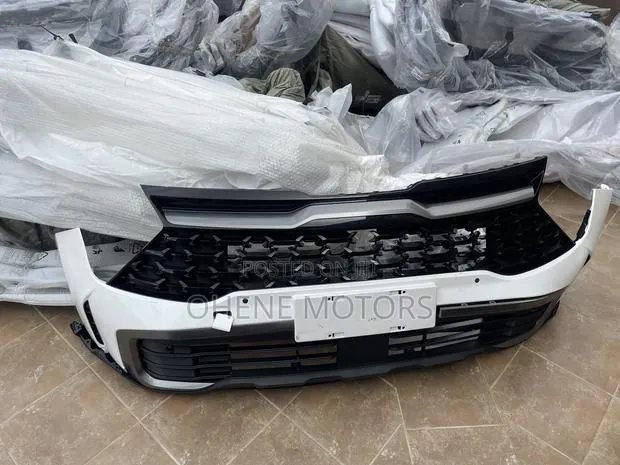 Kia Sportage 2023-2025 Front Bumper Complete Available · Photo 1