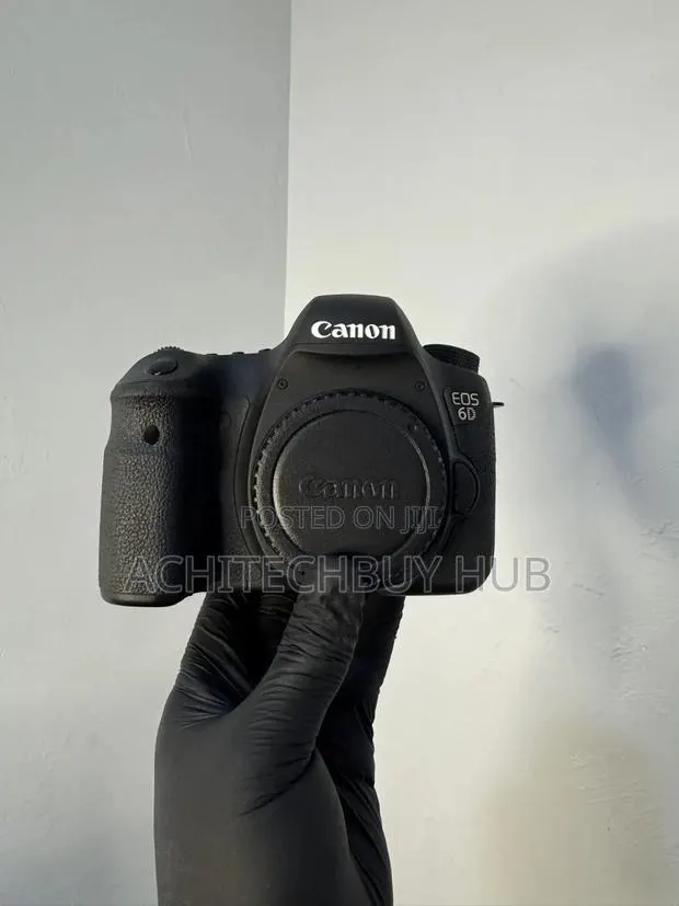 Canon 6d Full Frame DSLR Camera Body 98% New + Free Bag · Photo 1