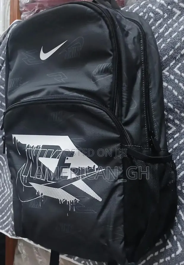 Nike 3 Bottle Pocket Backpack · Photo 2