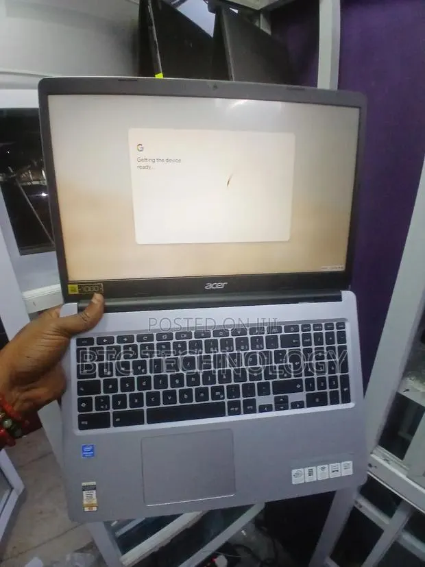 Laptop Asus A52JU 4GB Intel Celeron SSD 128GB · Photo 1